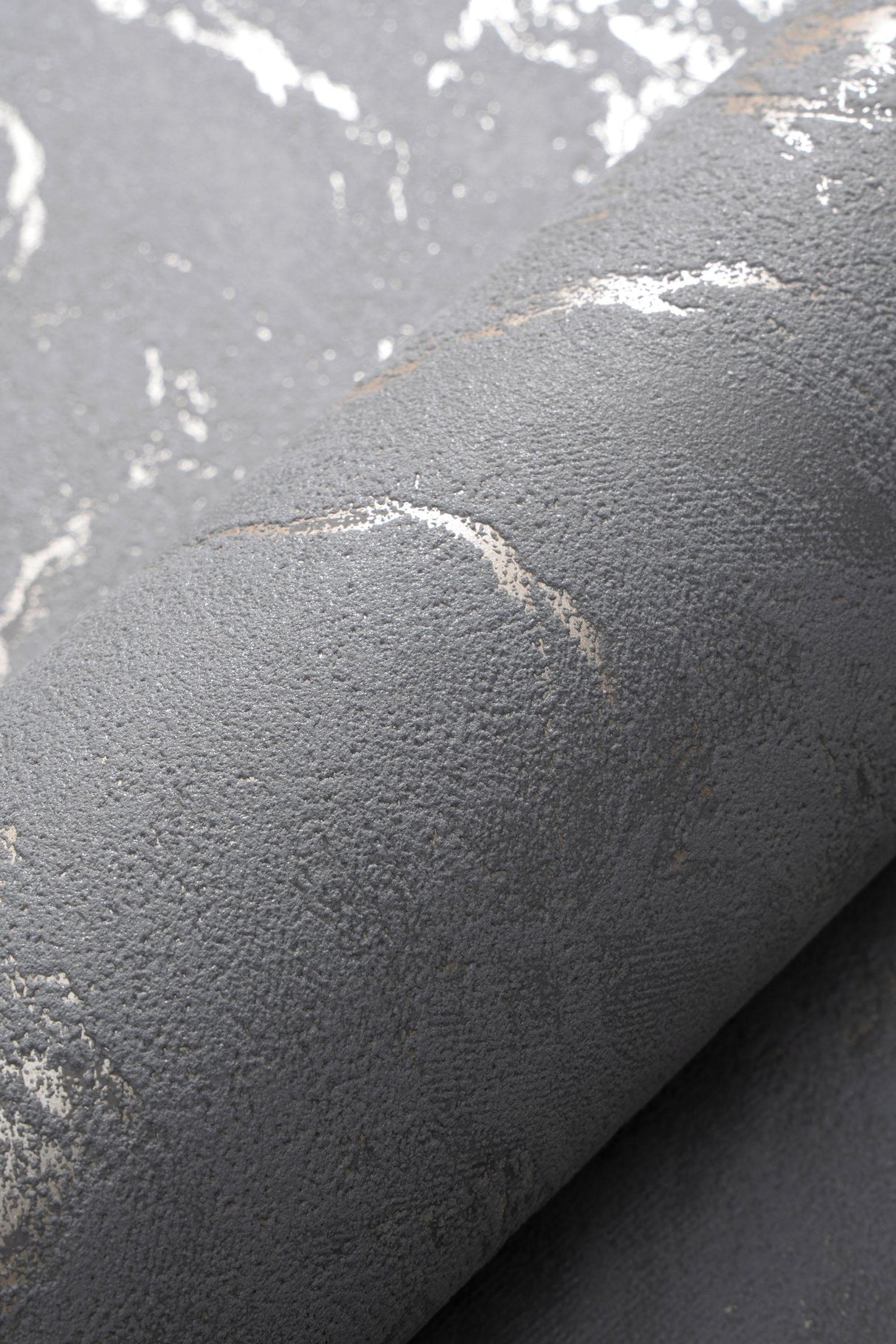 Veer Decor Venetian Stucco Anthracite Wallpaper