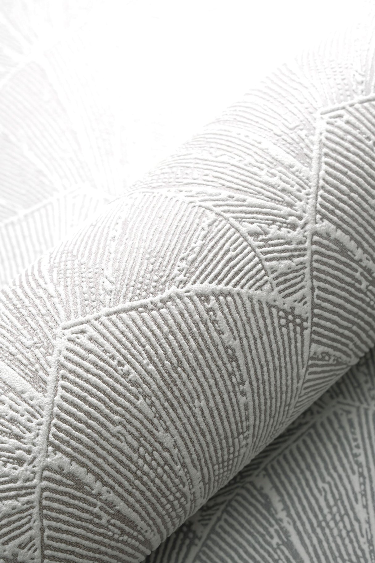 Veer Decor Sculpted Fan Leaf Cream Wallpaper