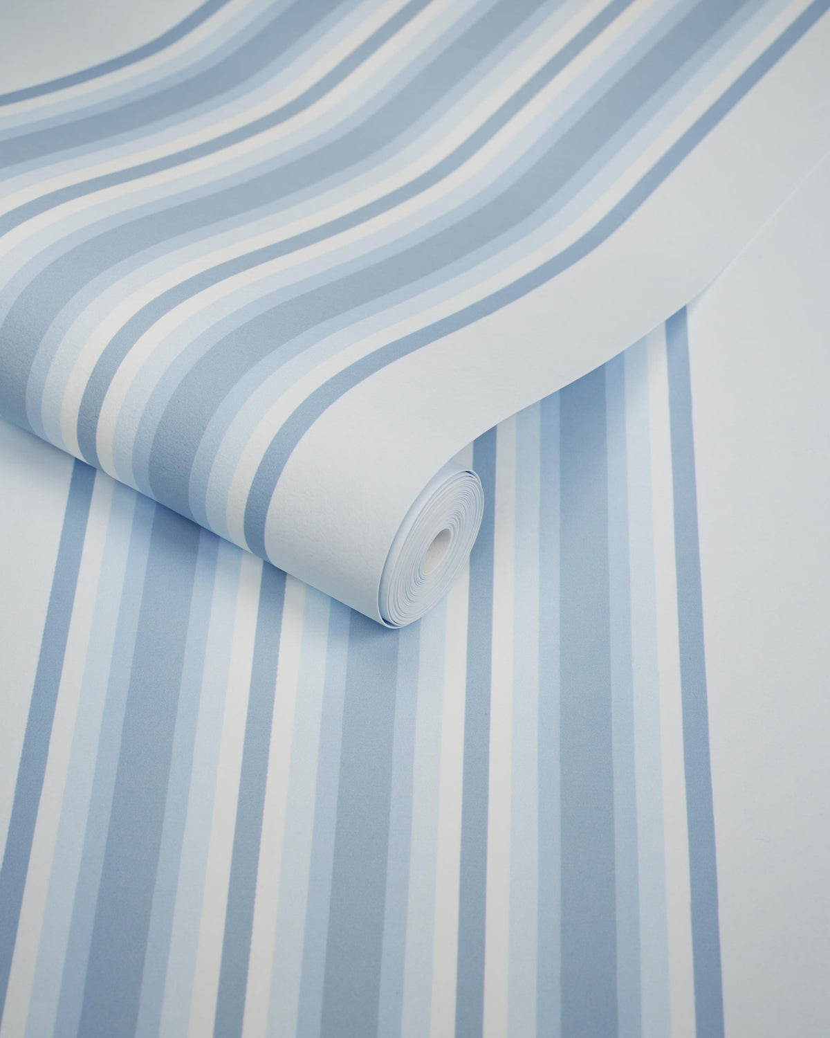 Kravet STUART STRIPE WP BLUE BAY Wallpaper