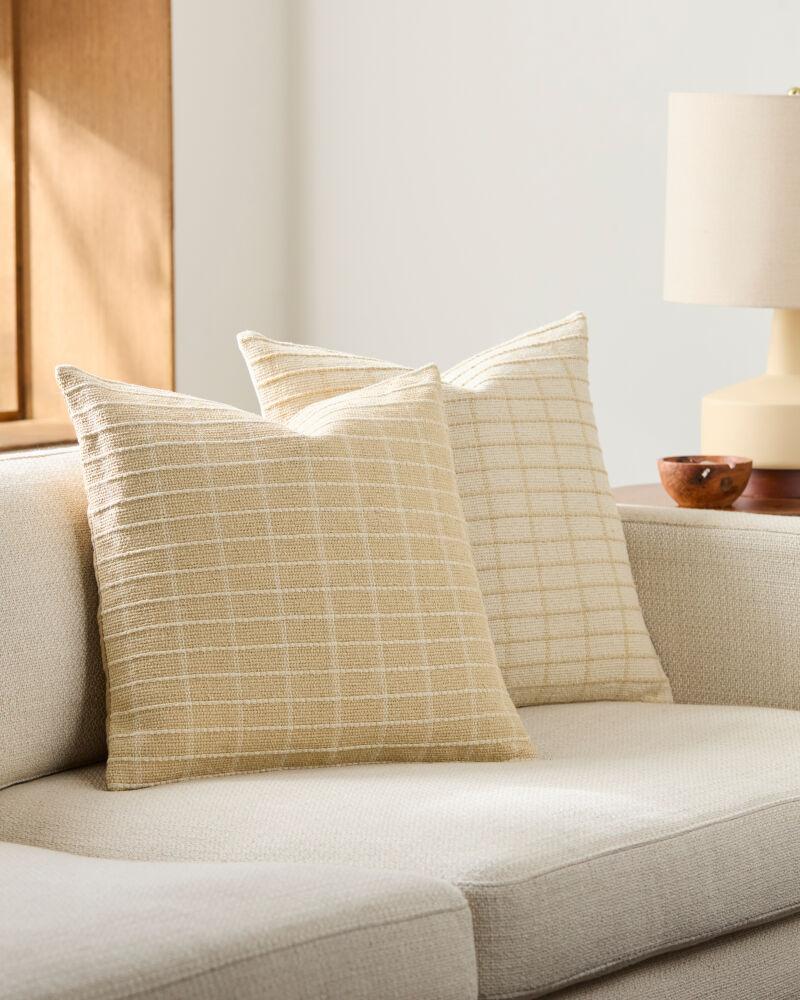Livabliss Kincaid KNCD-005 22"L x 22"W Pillow