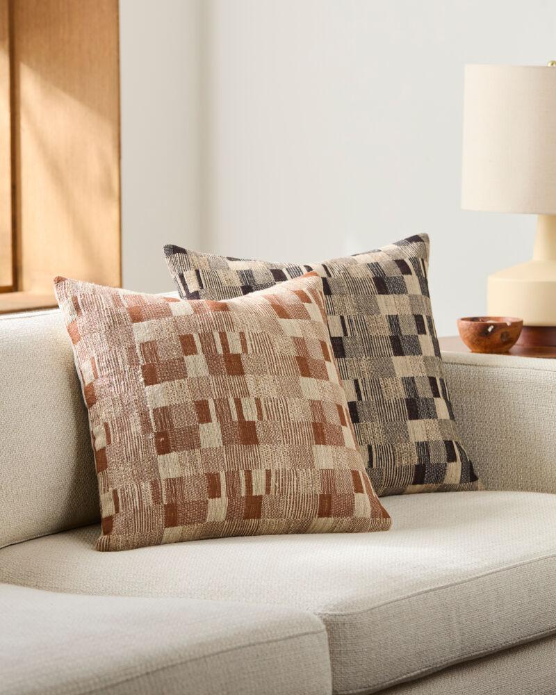 Livabliss Marais MRAS-002 22"L x 22"W Pillow
