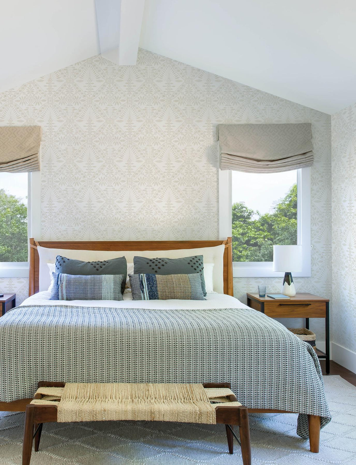 York Emmarie Light Grey Geometric Wallpaper