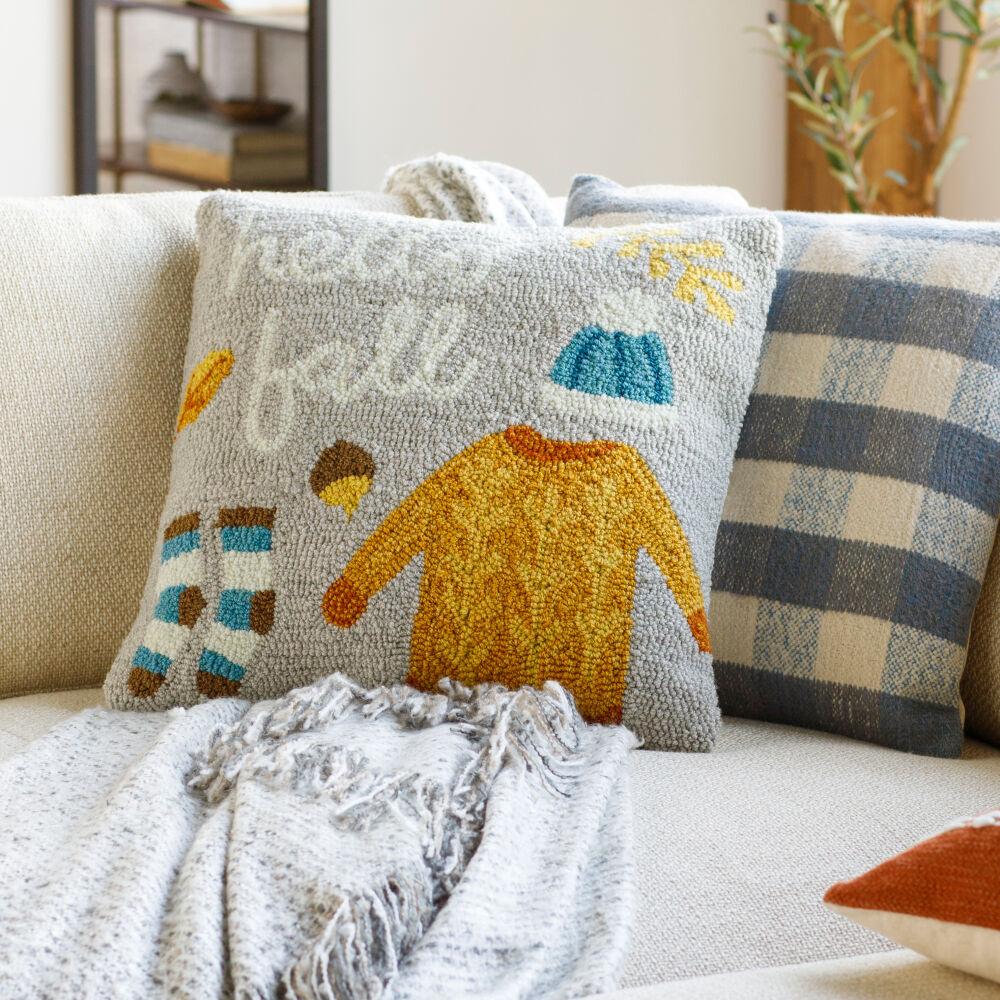 Surya Autumn AUT-002 18"L x 18"W Pillow