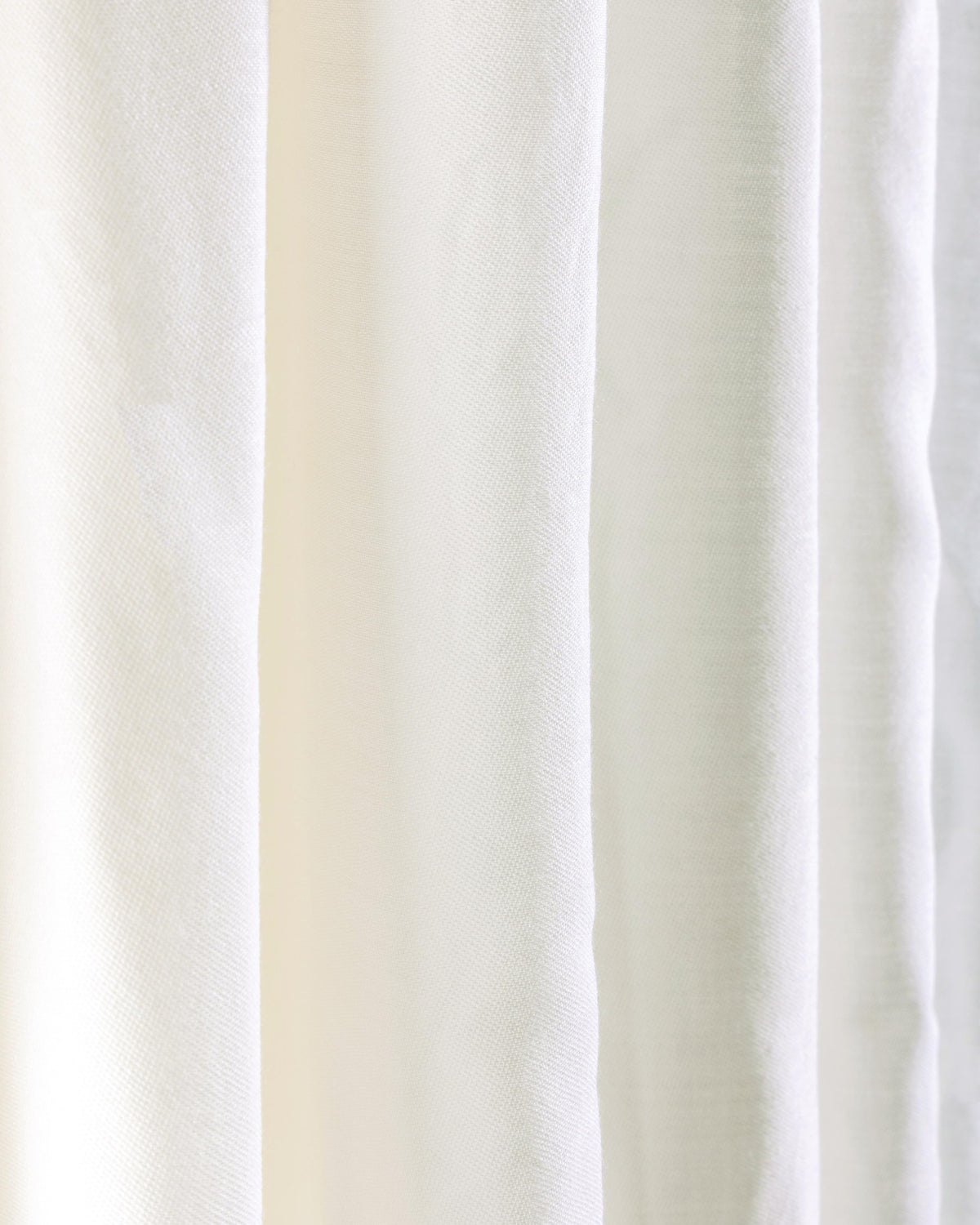 Lee Jofa NIMBUS SHEER IVORY Drapery Fabric