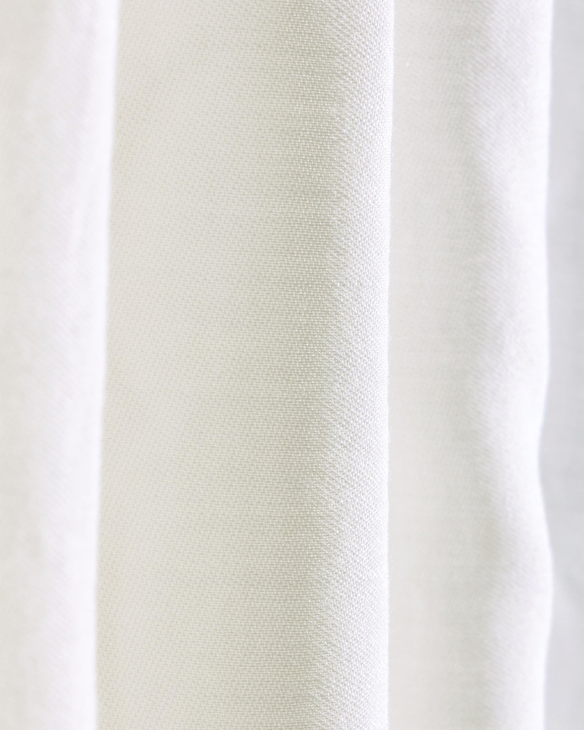 Lee Jofa NIMBUS SHEER IVORY Drapery Fabric