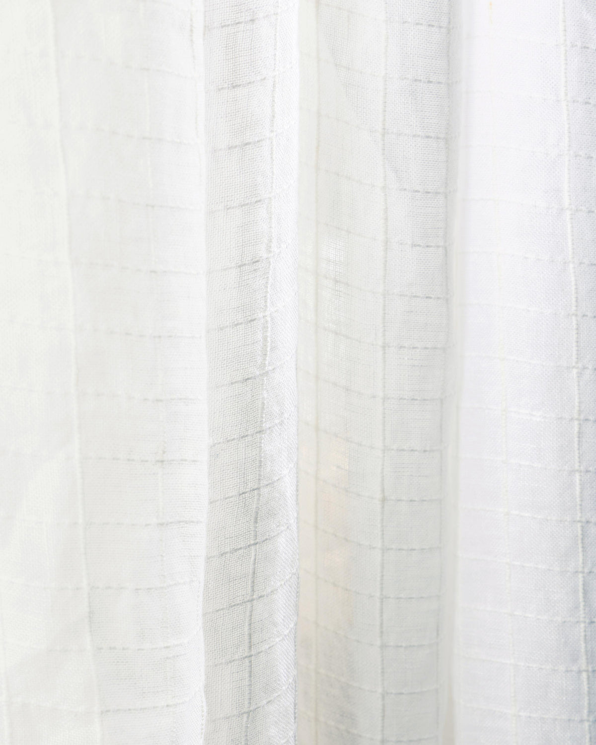 Lee Jofa DASH SHEER IVORY Drapery Fabric