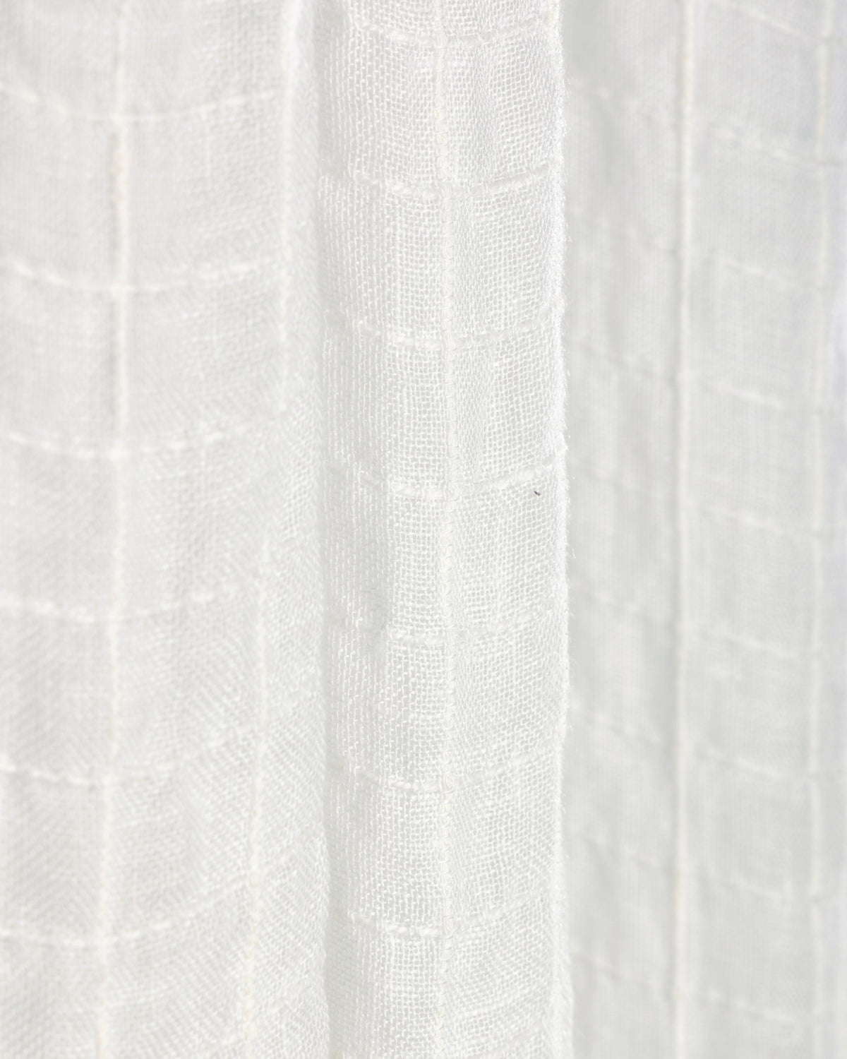 Lee Jofa DASH SHEER IVORY Drapery Fabric