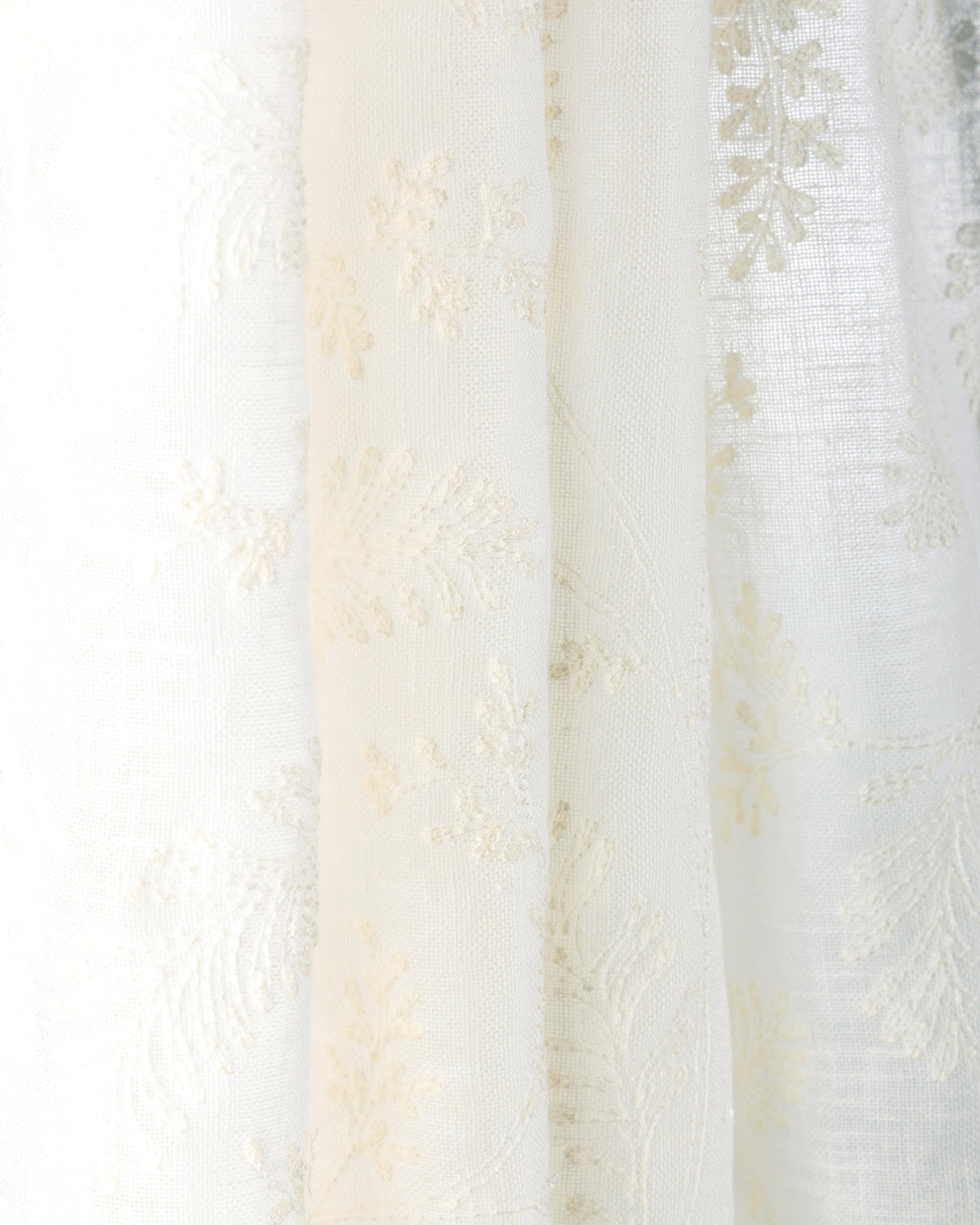 Lee Jofa EVERLY EMB IVORY Drapery Fabric