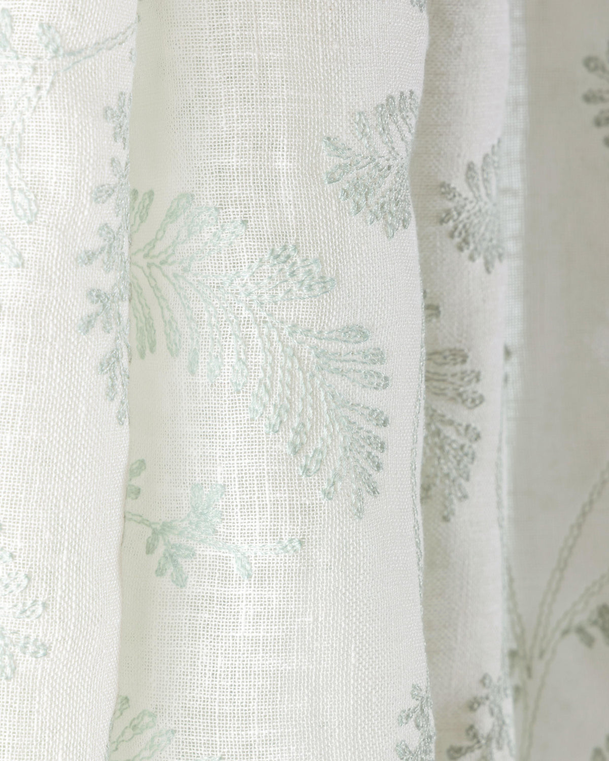 Lee Jofa EVERLY EMB SPA Drapery Fabric