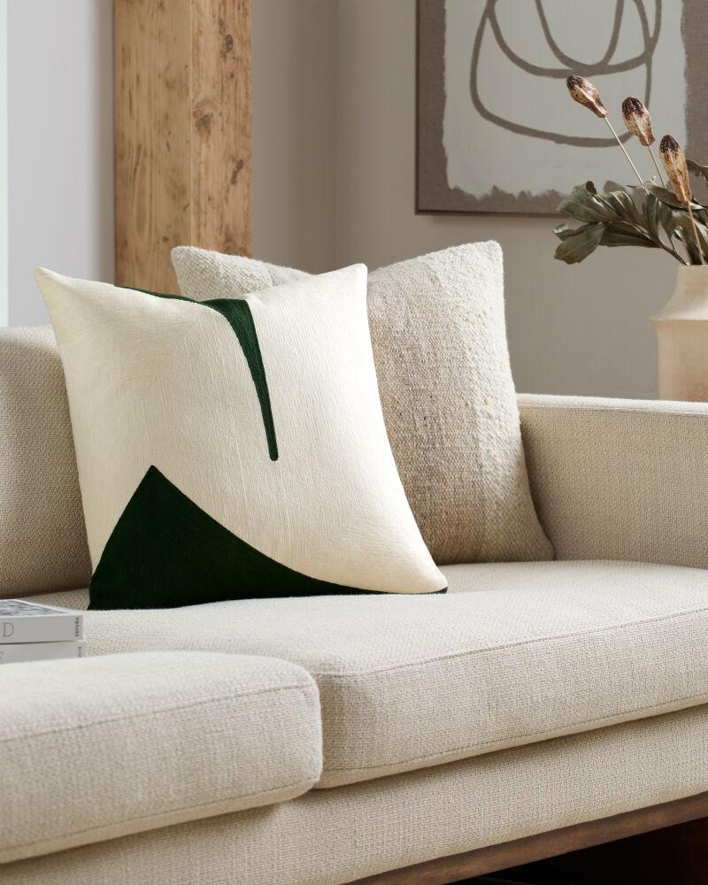 Livabliss Curvea CRV-001 18"L x 18"W Pillow