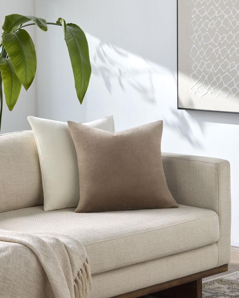 Livabliss Elton ELT-003 21"L x 7"W Pillow Cover