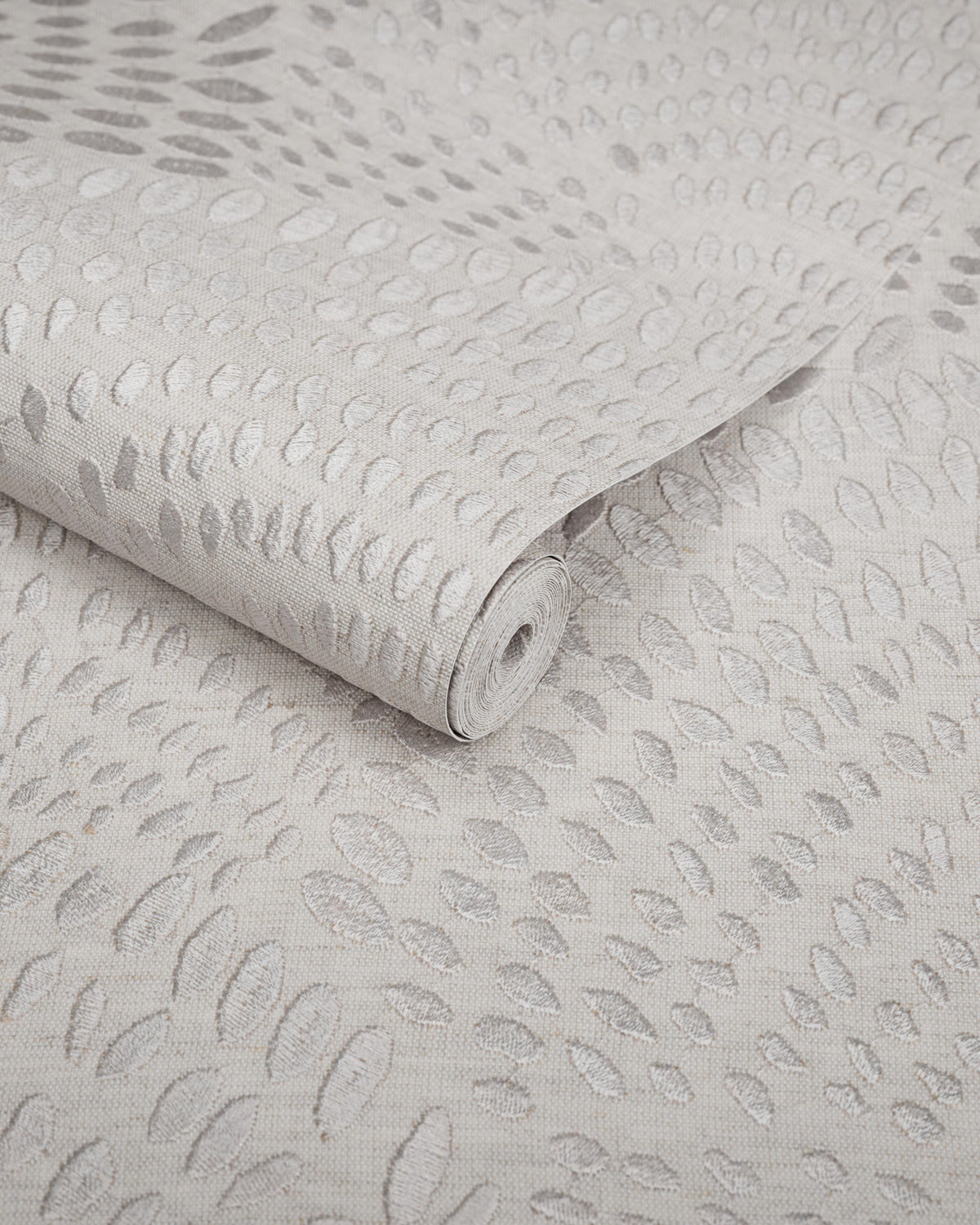 Brunschwig & Fils GRAVIER EMB WC BEIGE Wallpaper