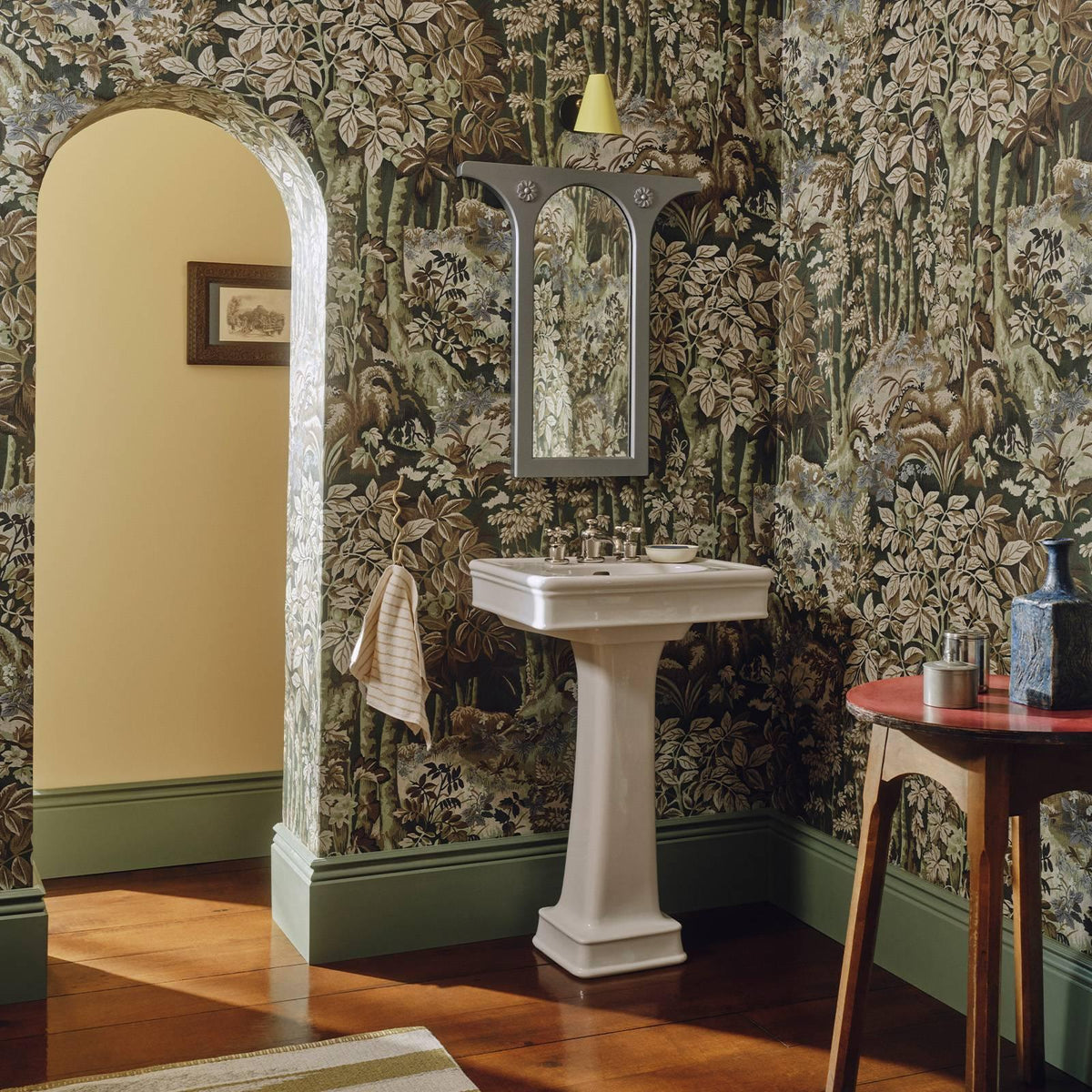House of Hackney NYXWOOD Wallpaper - Sorrel (9'10" - full height)