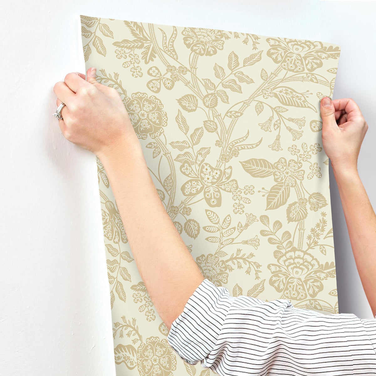 Rifle Paper Co. Gracie Garden Gold & Linen Wallpaper