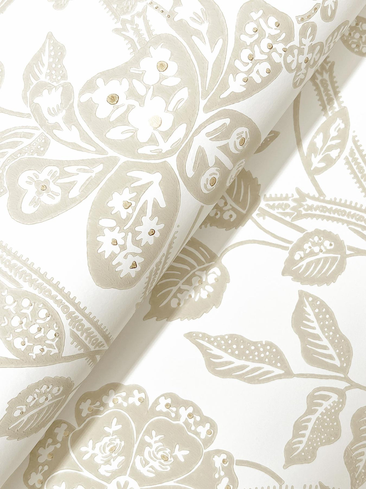 Rifle Paper Co. Gracie Garden Beige & White Wallpaper