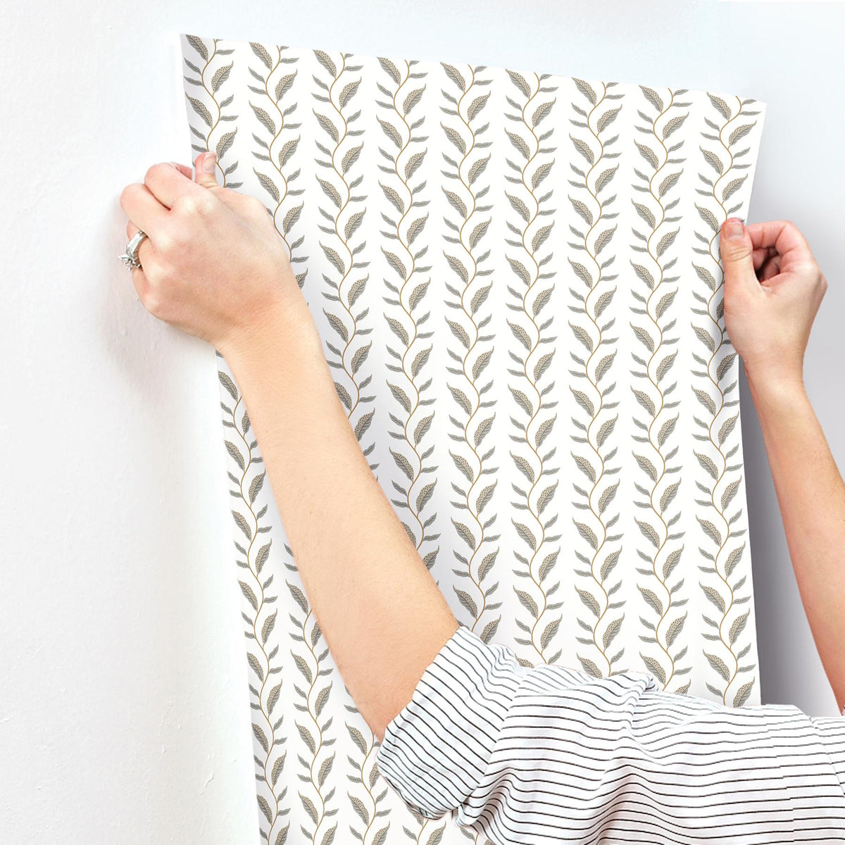 Rifle Paper Co. Seagrass White Wallpaper