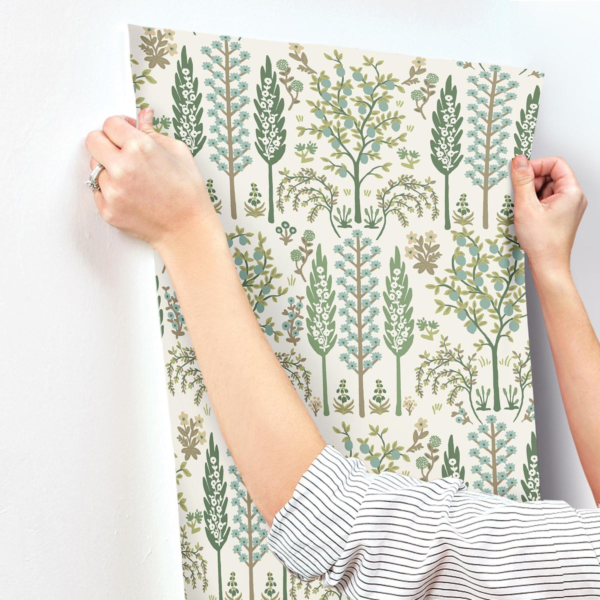 Rifle Paper Co. Fenna Green Wallpaper