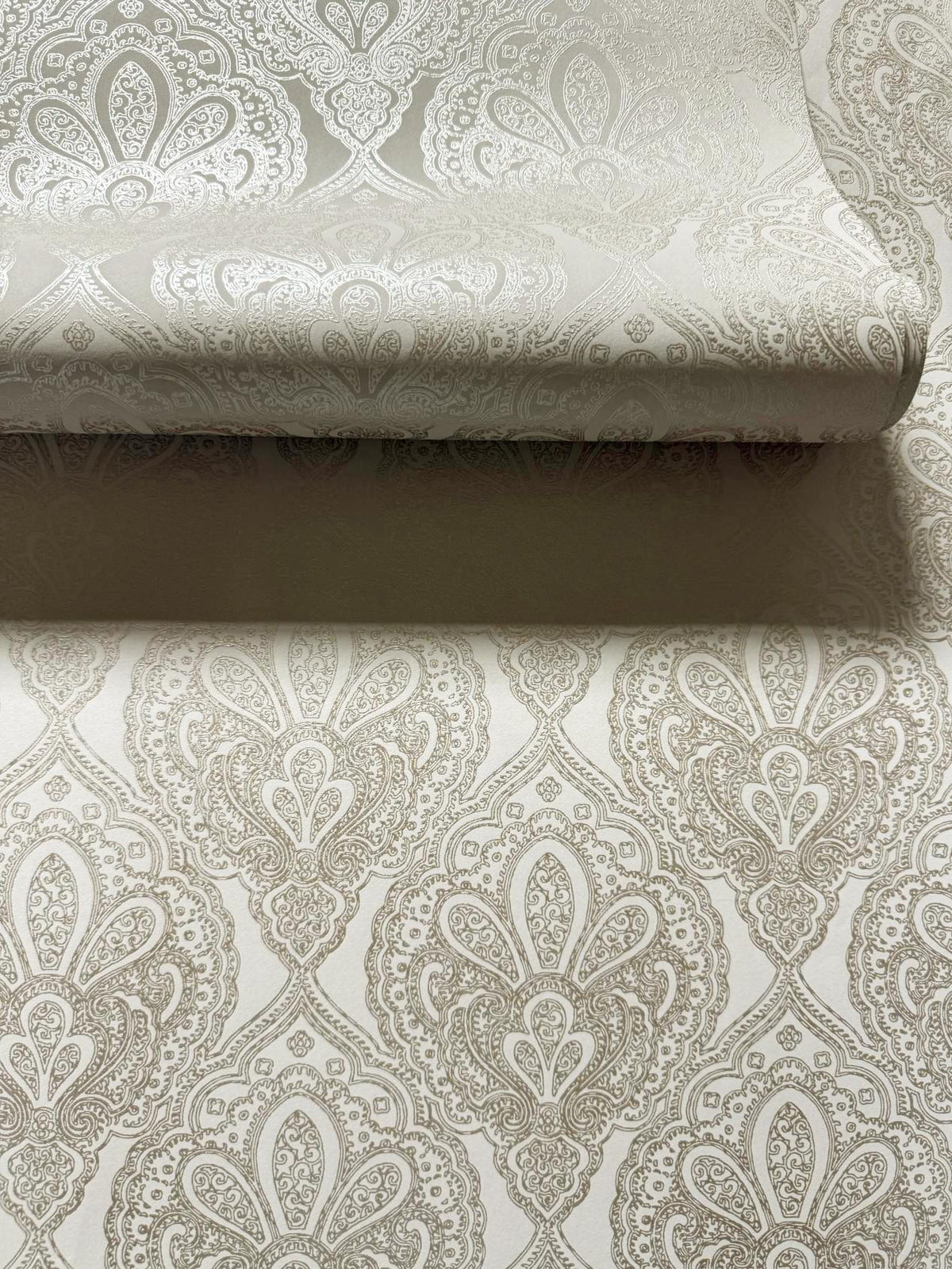 Galerie MX88031 Metallic FX 2 Damask Cream Wallpaper MX88031 Cream Wallpaper
