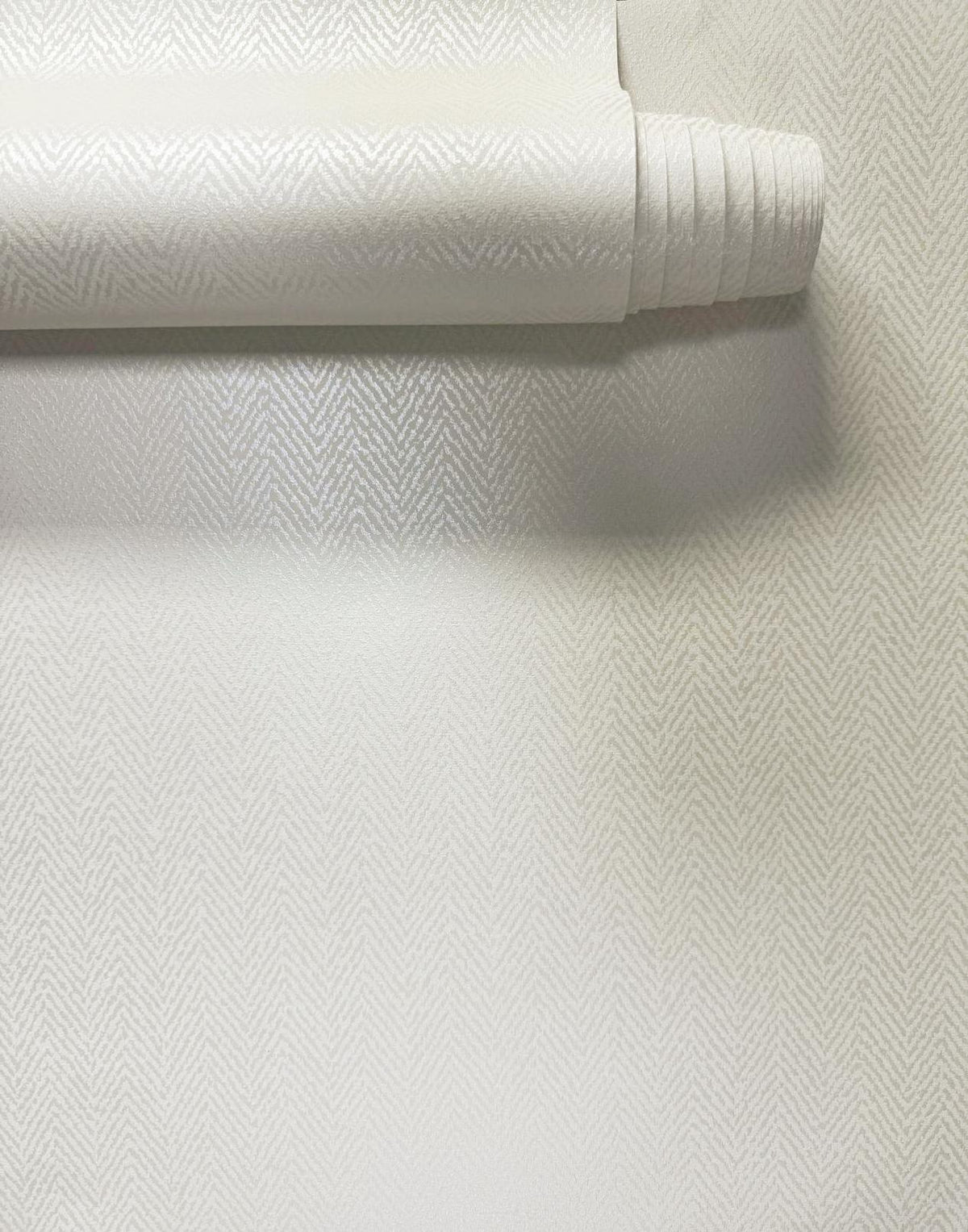 Galerie MX88051 Metallic FX 2 Chevron Cream Wallpaper MX88051 Cream Wallpaper