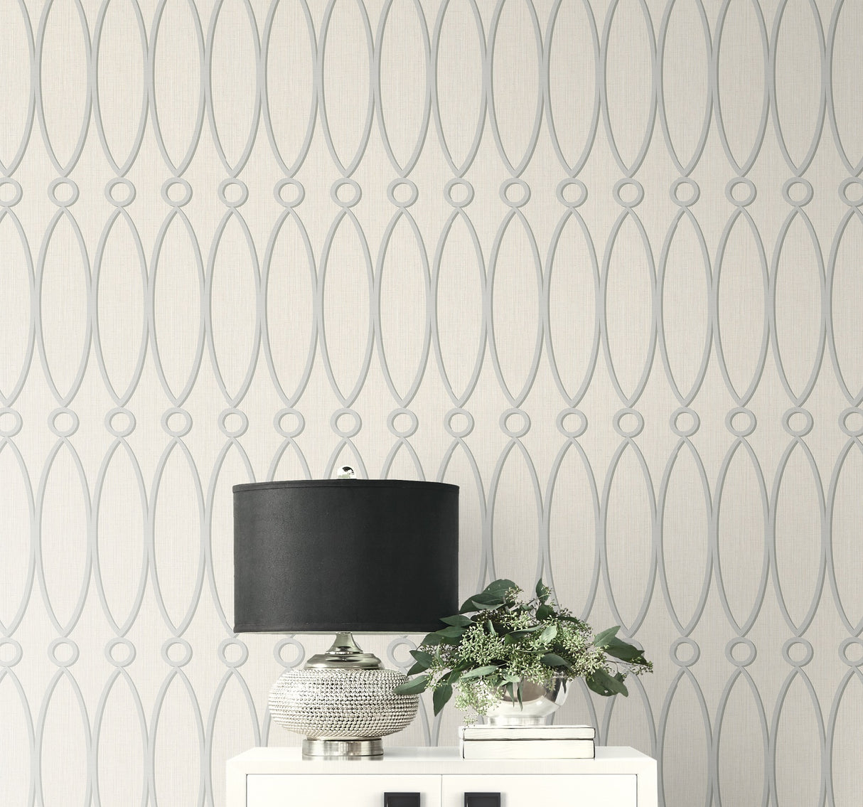 Seabrook Jasper Oval Metallic Silver Wallpaper