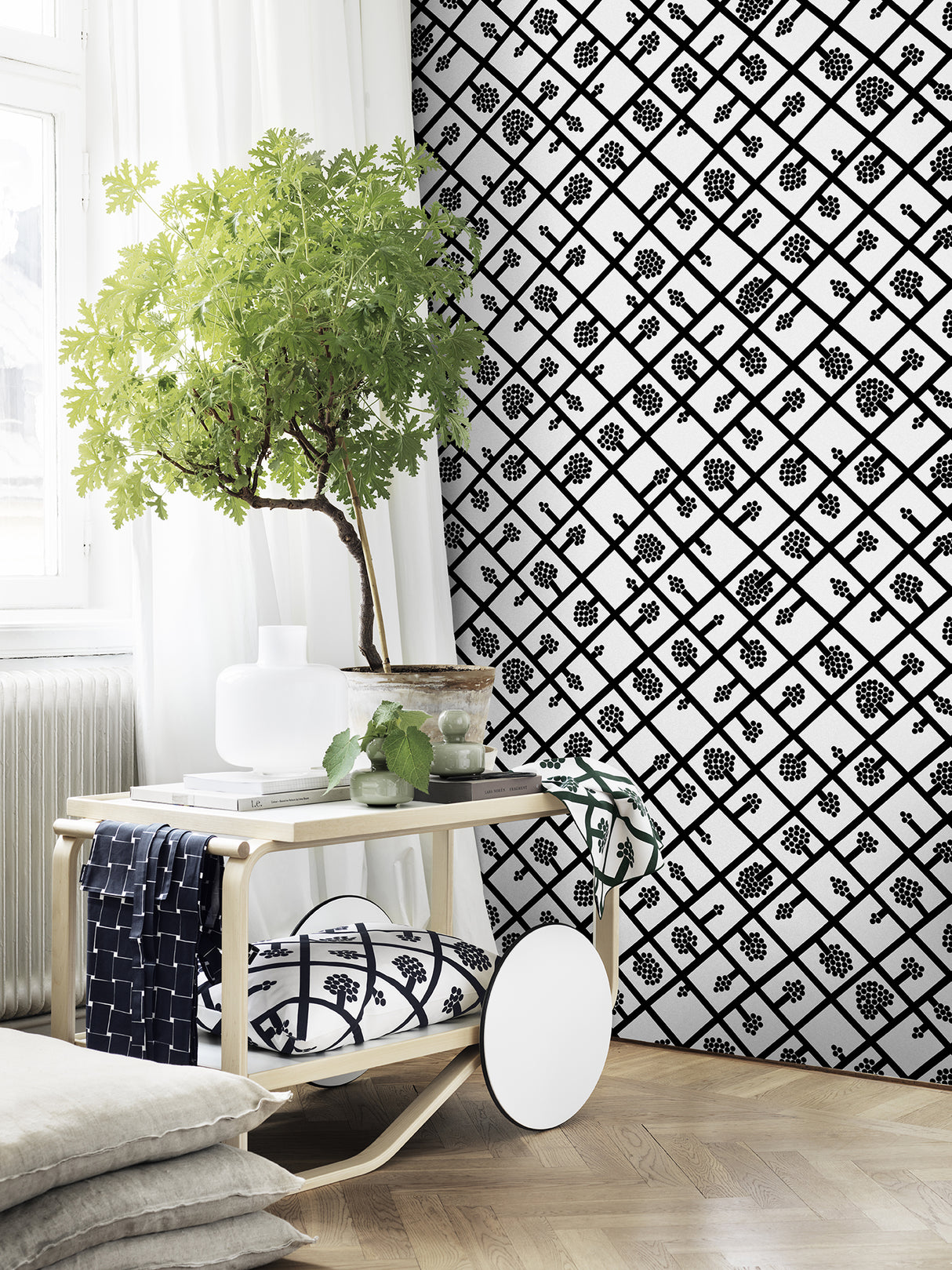 Marimekko Spalje Ebony And Eggshell Wallpaper