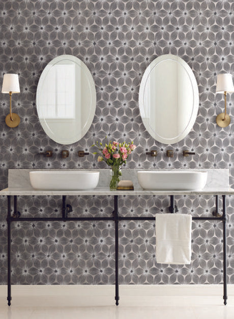 Candice Olson Everlasting White/Silver Wallpaper