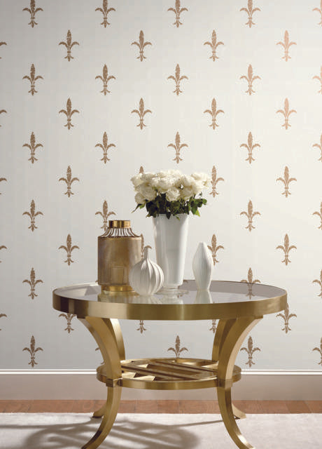 Ronald Redding Designs Fleur De Lis White/Gold Wallpaper