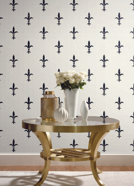 Ronald Redding Designs Fleur De Lis White/Black Wallpaper