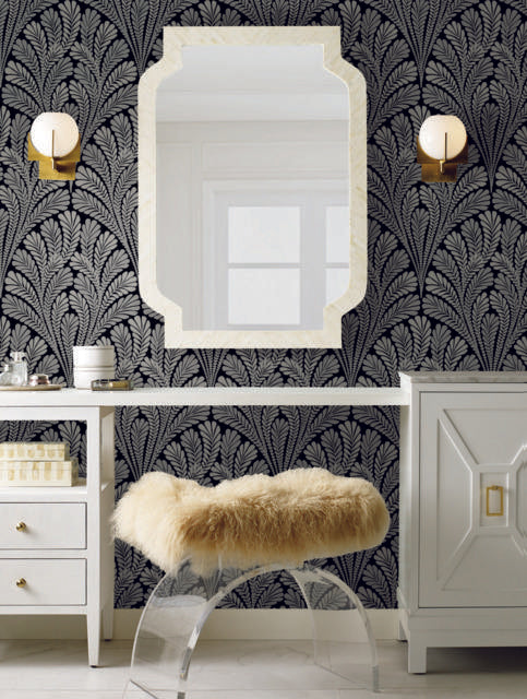 York Shell Damask Black/Glint Wallpaper