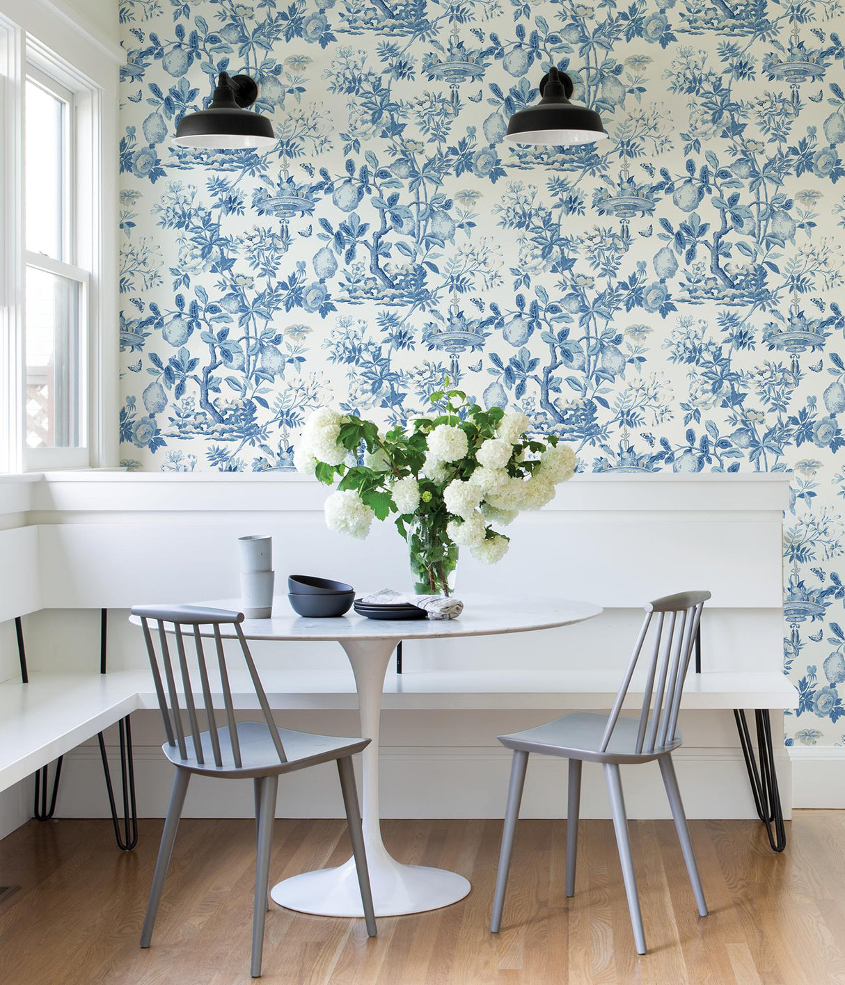 Brewster Home Fashions Scalamandre Scalamandre Nuwallpaper Flowers Delft Wallpaper