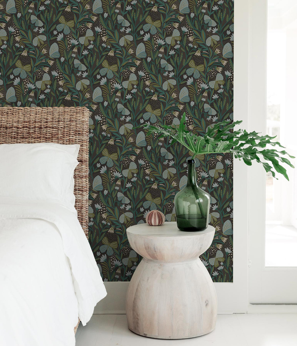 Brewster Home Fashions Pip & Lo Pip & Lo Nuwallpaper Leaves Chocolate Wallpaper