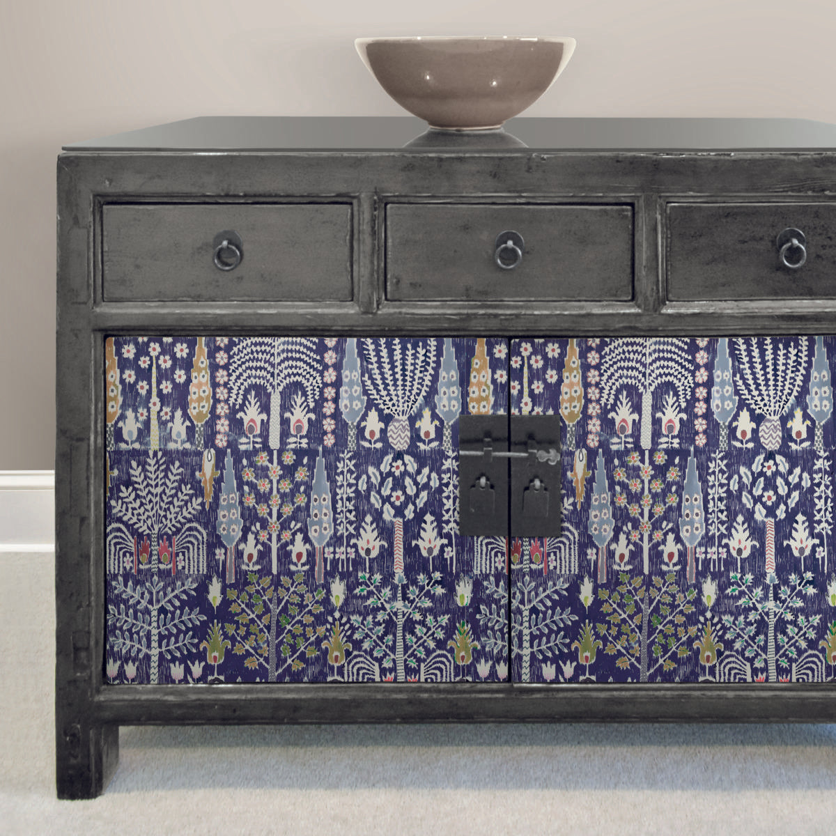 Roommates Persian Ikat Peel & Stick Blue Wallpaper DecoratorsBest