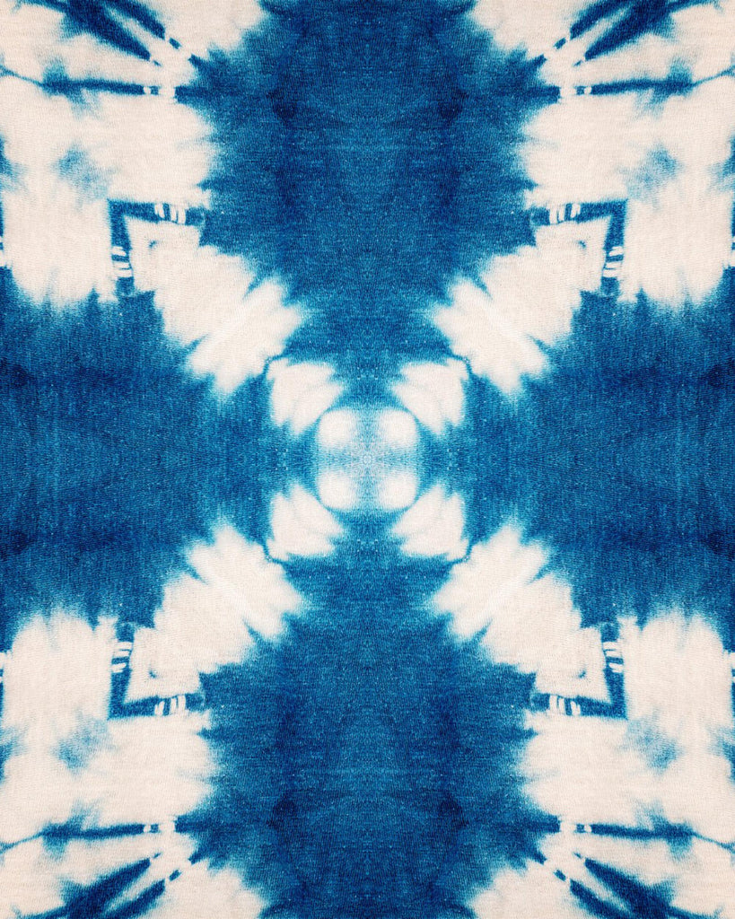 MindTheGap SHIBORI BUTTERFLY Blue, White Wallpaper