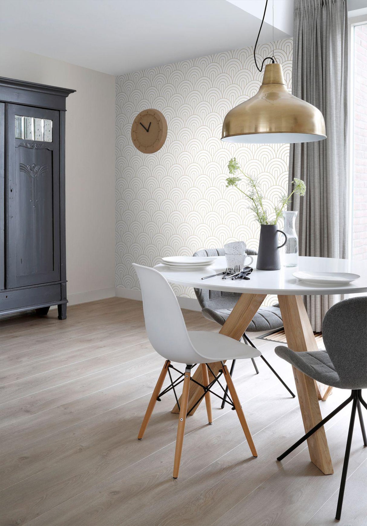 Brewster Home Fashions Lalique Art Deco Motif White Wallpaper