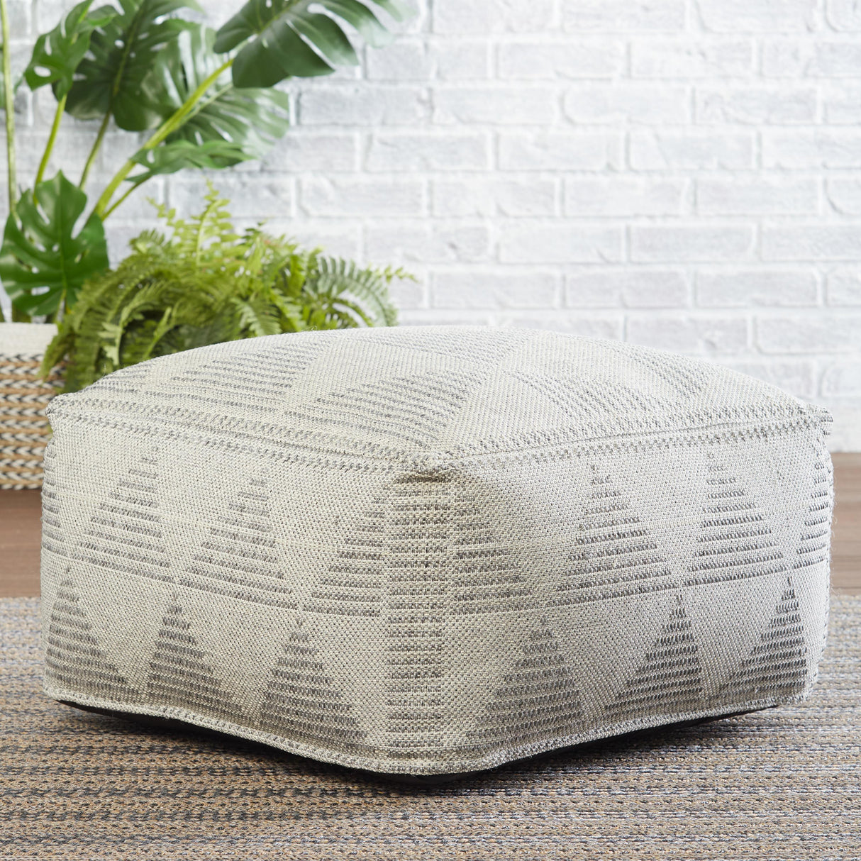 Jaipur Living Alrik Indoor/ Outdoor Geometric Gray/ Cream Cuboid Pouf
