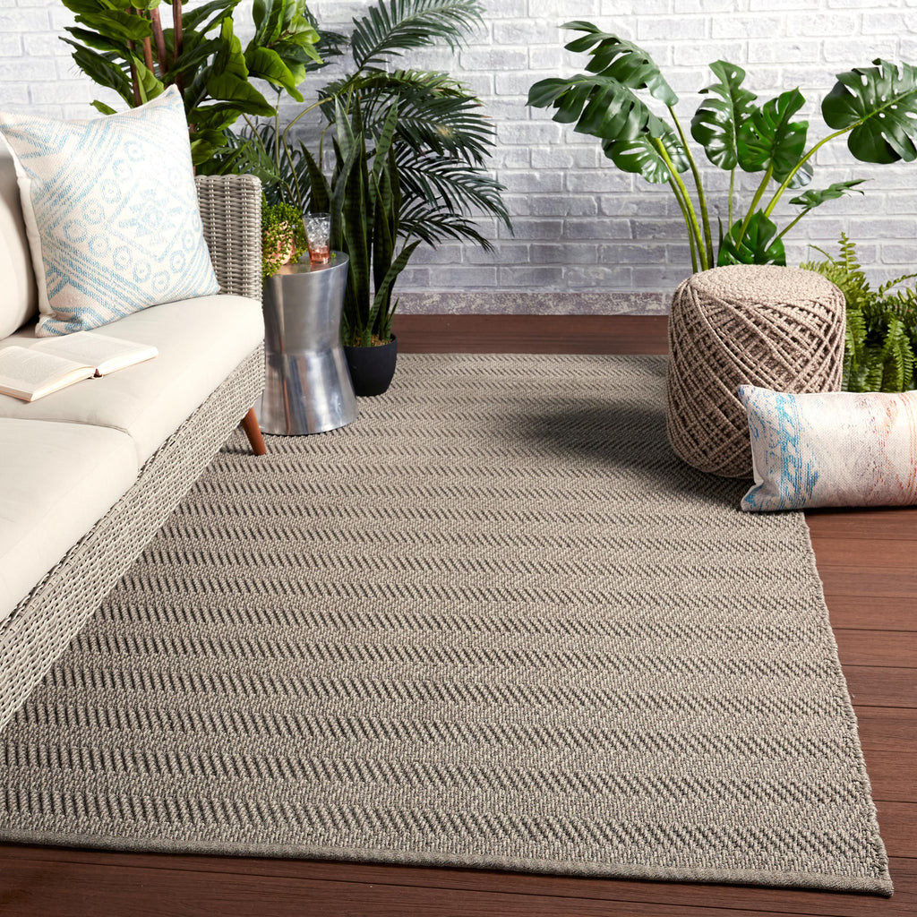 Jaipur Living Saeler Indoor/ Outdoor Striped Gray Area Rug (5'X8')