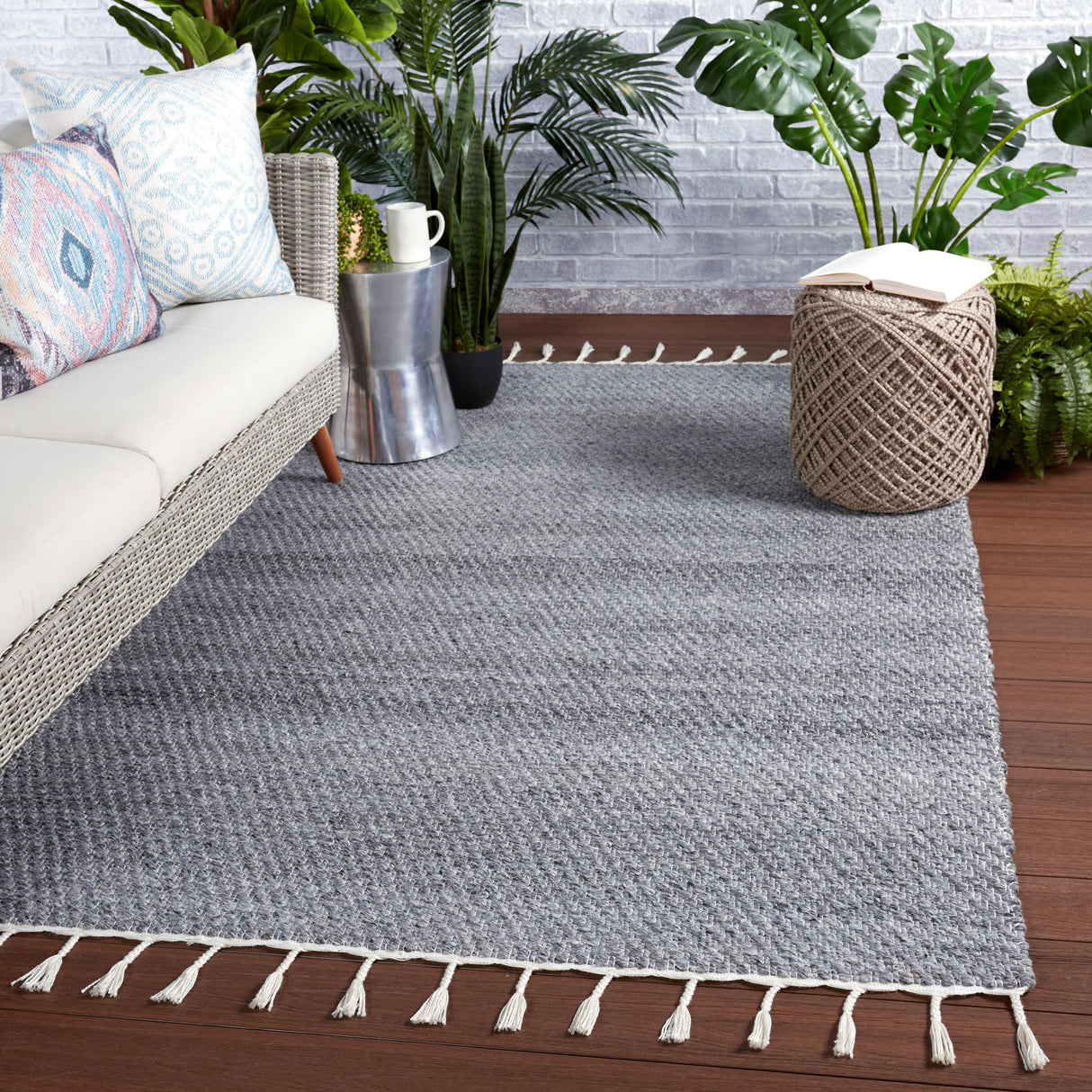 Jaipur Living Encanto Indoor/ Outdoor Solid Gray/ White Area Rug (4'X6')