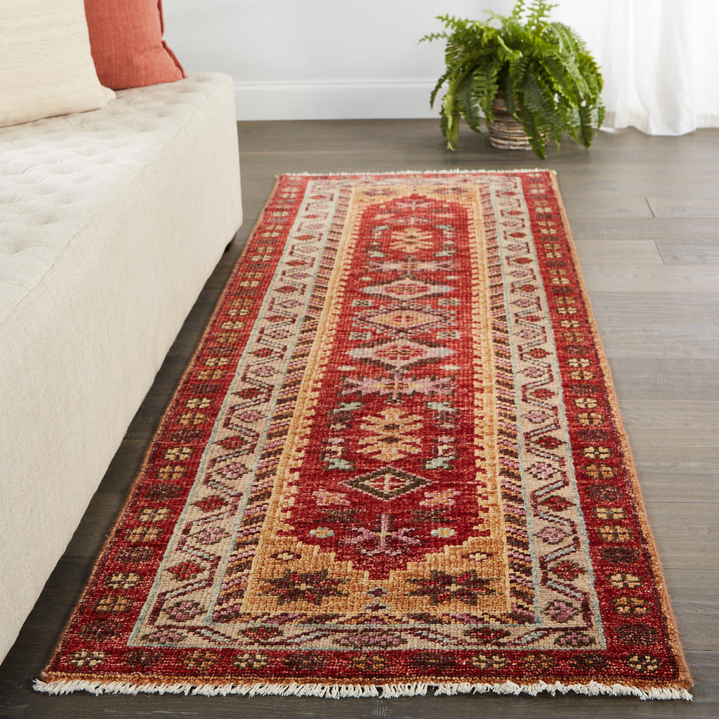 Jaipur Living Kyrie Hand-Knotted Floral Red/ Yellow Runner Rug (2'6"X8')