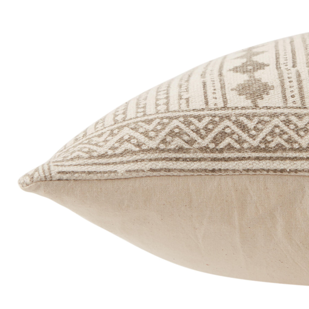 Vibe By Jaipur Living Ayami Tribal Light Pink/ Cream Pillow Cover (20" Square)