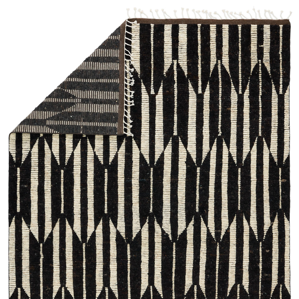 Jaipur Living Quest Hand-Knotted Geometric Dark Brown/ Ivory Area Rug (10'X14')