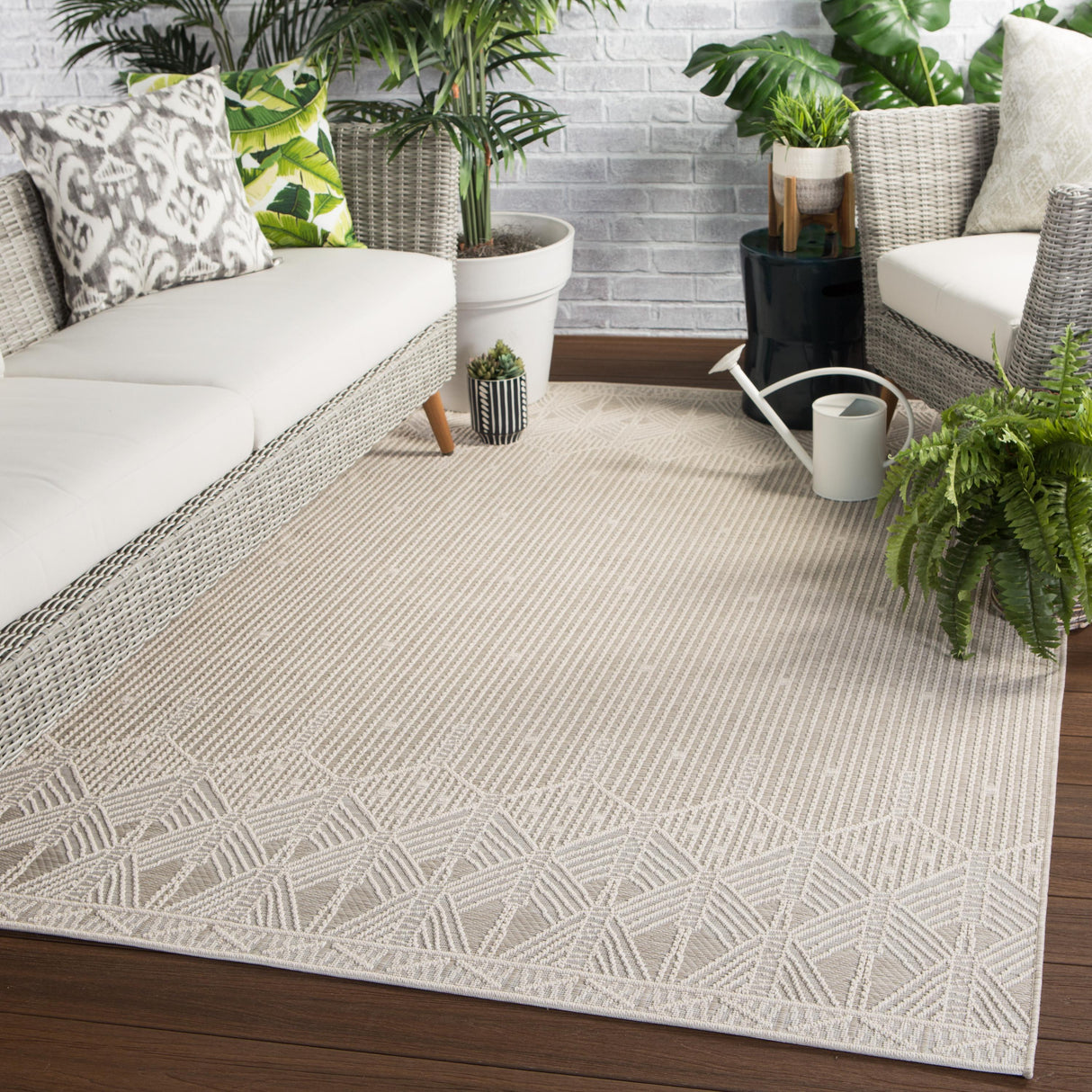 Jaipur Living Belvidere Indoor/ Outdoor Borders Taupe/ Beige Area Rug (7'10"X10'10")