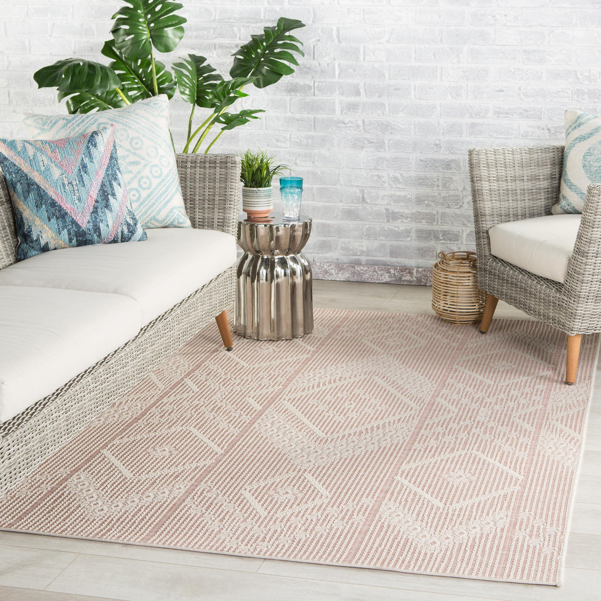 Jaipur Living Shiloh Indoor/ Outdoor Tribal Light Pink/ Cream Area Rug (8'9"X12'5")