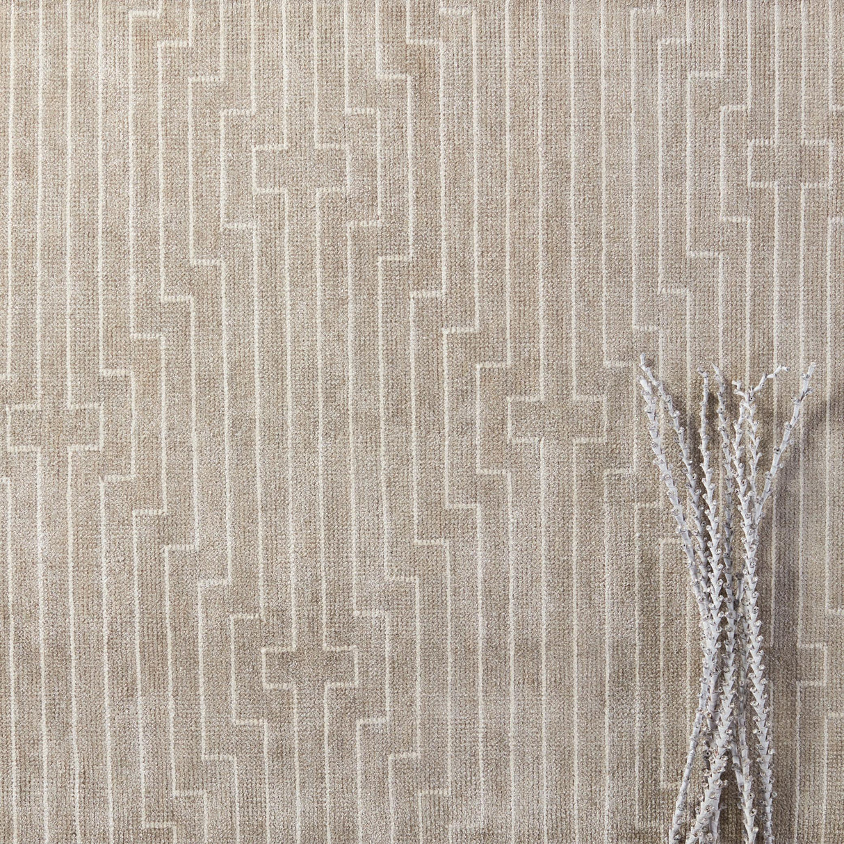 Jaipur Living Alloy Handmade Striped Light Taupe/ White Area Rug (9'X13')